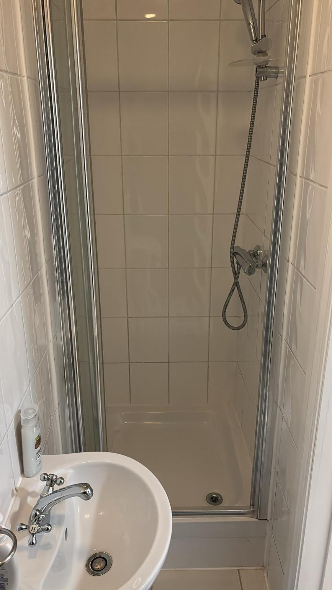 Chariss Room 5 Norwood المظهر الخارجي الصورة